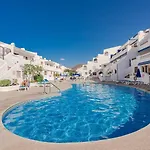 2 Bedroom Cristianos Apartment Los Cristianos (Tenerife)