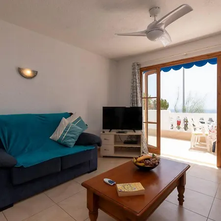 2 Bedroom Cristianos Apartment