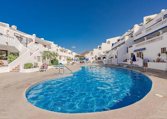2 Bedroom Cristianos Apartment Los Cristianos (Tenerife)
