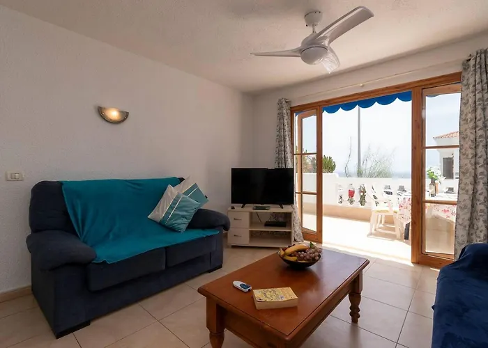2 Bedroom Cristianos Apartment